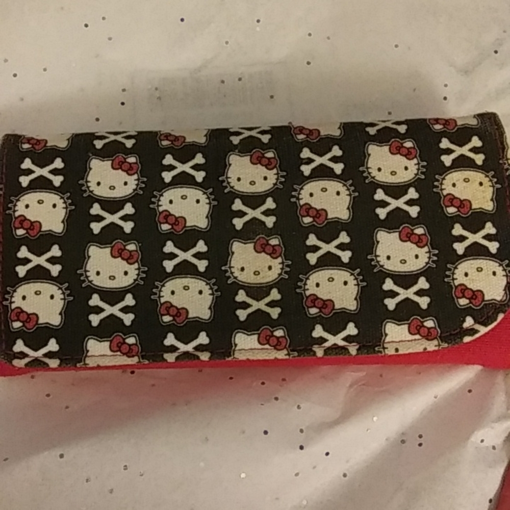 Loungefly 2007 hello kitty wallet